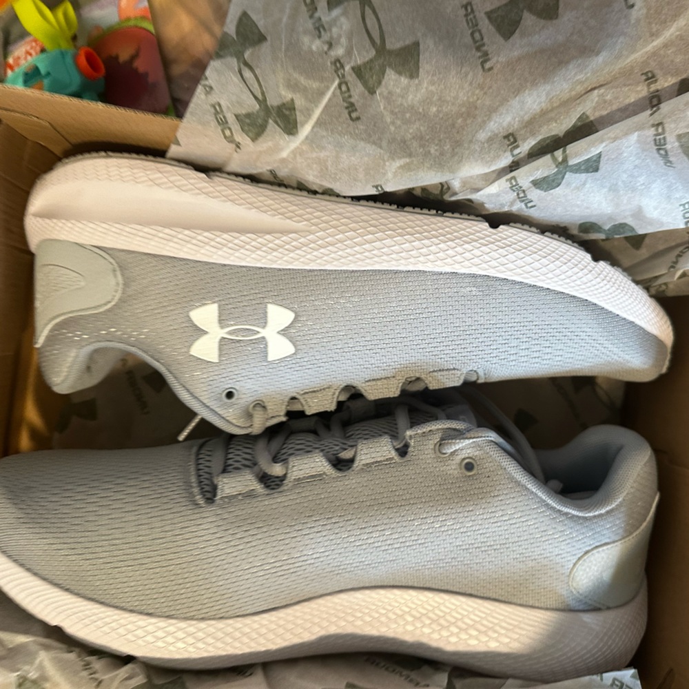 Men’s under armor charged pursuit 2 shoes